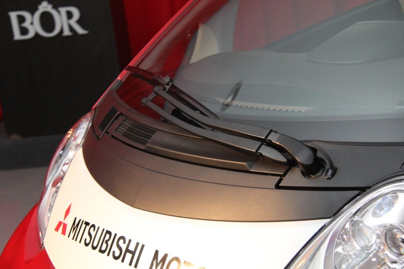 mitsubishi imiev electric car (43)-1