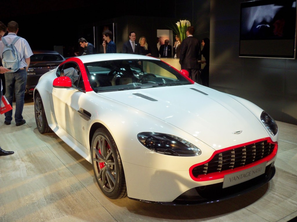 Aston Martin en el salon de paris