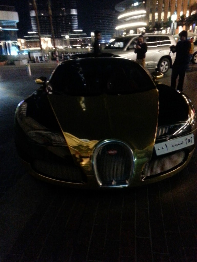 bugatti-veyron-banada-en-oro