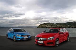 Mercedes-Benz-Clase-A-Autos-Gallito-Luis-Exterior-Azul-Rojo