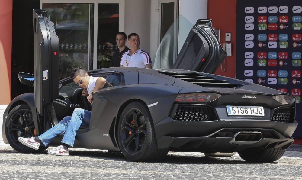 Cristiano Ronaldo y sus autos de lujo
